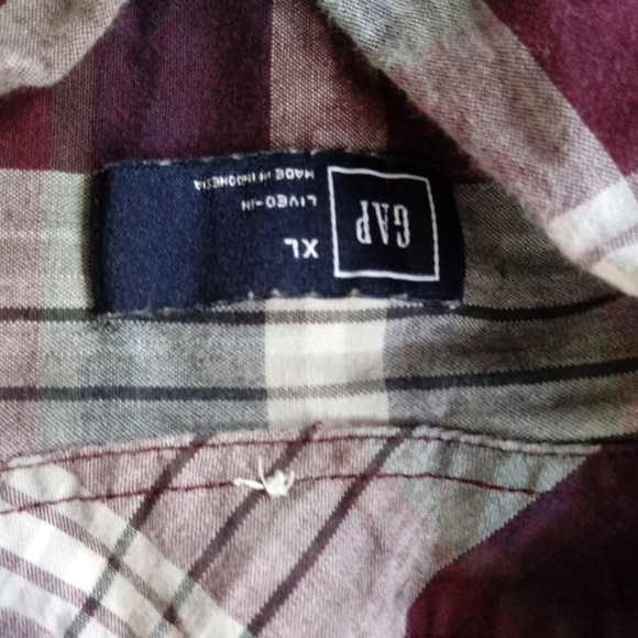 Shirt - Picture 2 of 3